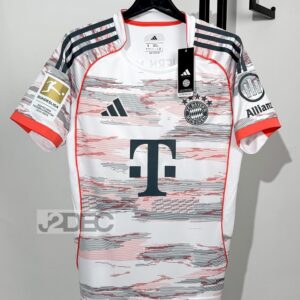 Bayern Muchen บาเยิร์น มิวนิค Away ชุดเยือน เกรดแฟนบอล ปี 2025/26 ( อาร์ม BUNDESLIGA+ชื่อนักเตะ+เบอร์ )