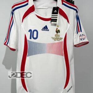 France ทีมชาติฝรั่งเศษ Away ชุดเยือน RETRO ปี 2006 ( ชื่อนักเตะ + เบอร์)