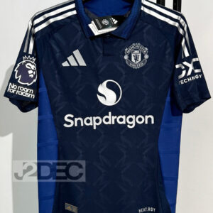 Man United แมนยู ชุดเยือน Away เกรดนักเตะ PLAYER ปี 2024/25 (อาร์ม พรีเมียร์ลีก + ชื่อนักเตะ + เบอร์)